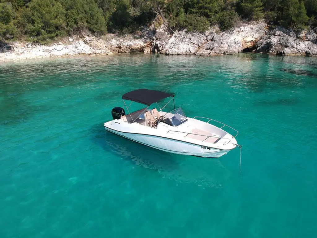 quicksilver-boat-1